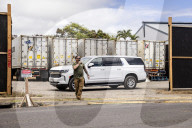 NEWS - USA: "Mobile Leichenhallen" bewahren menschliche Überreste von Opfern der Waldbrände auf Maui auf
