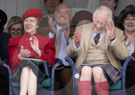 ROYALS - Charles, Camilla und Anne nehmen am Braemar Gathering teil