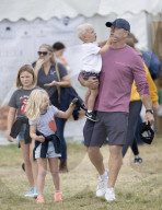 Zara Tindall mit Familie bei den Wellington Horse Trials in Heckfield