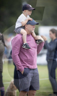 Zara Tindall mit Familie bei den Wellington Horse Trials in Heckfield