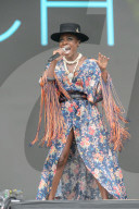 Skye Edwards (MORCHEEBA)