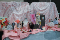 FEATURE -  48'000-Dollar-Barbiepuppe wird in Kalifornien ausgestellt