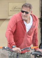PREMIUM EXCLUSIVE Arnold Schwarzenegger Concludes A Bike Ride With Best Pal Ralf Moeller