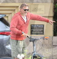 PREMIUM EXCLUSIVE Arnold Schwarzenegger Concludes A Bike Ride With Best Pal Ralf Moeller