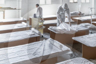 Lightweight cheap cardboard beds for emergency zones