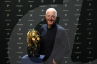 £1 million C-3PO star wars anroid head leads £12m movie prop auction