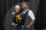 £1 million C-3PO star wars anroid head leads £12m movie prop auction