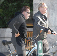 PREMIUM EXCLUSIVE Arnold Schwarzenegger Hikes Up His Britches Before His Daily Ride