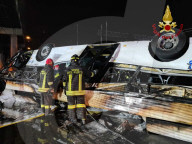 NEWS - Schweres Busunglueck bei Venedig