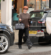 Excl - Lily Allen at Coco Nails Club
