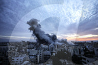 NEWS - Israelischer Luftangriff in Gaza nach Hamas-Angriffen
