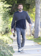 PREMIUM EXCLUSIVE Ben Affleck And Jennifer Garner Cross Paths After JLo Says Ben's "Too Reliant" On His Ex