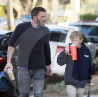 PREMIUM EXCLUSIVE Ben Affleck And Jennifer Garner Cross Paths After JLo Says Ben's "Too Reliant" On His Ex
