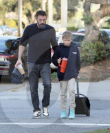 PREMIUM EXCLUSIVE Ben Affleck And Jennifer Garner Cross Paths After JLo Says Ben's "Too Reliant" On His Ex
