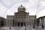 NEWS - Neue Front für das Bundeshaus anlässlich des 175-jährigen Jubiläums der Schweizerischen Bundesverfassung