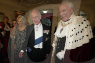 ROYALS - König Charles und Camilla nehmen an einem Abendessen im Mansion House in London teil