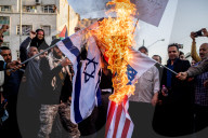 NEWS - Nahost-Konflikt: Verbrennen der israelischen Flagge an einer Demonstration in Teheran