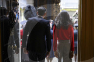 Prime Minister Rishi Sunak and his wife buy poppies