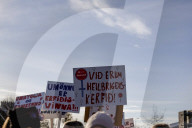 Iceland PM joins crowd of 100,000 for full-day women's strike