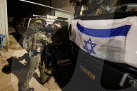 Israel arrests Hamas members in West Bank raid