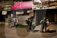Israel arrests Hamas members in West Bank raid