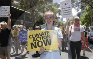 School Strike 4 Climate: Australian students skip classes en masse to call for action