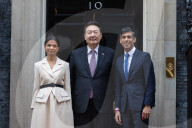 Rishi Sunak welcomes the President of South Korea in London, UK.