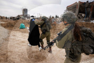 EXCLUSIVE: IDF Women Combatants In Gaza