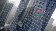 Daredevils's leap from world's highest infinity pool