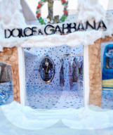 FEATURE - Das teuerste Lebkuchenhaus der Welt - nach dem Vorbild eines Dolce & Gabbana-Geschäfts