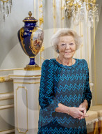 Beatrix beim Empfang des Königsreichskalenders in Den Haag
