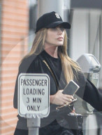 PREMIUM EXCLUSIVE Sofia Vergara all in black in Beverly Hills after stalker drama