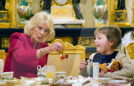 ROYALS -  Königin Camilla veranstaltet Teeparty auf Schloss Windsor (20. Dez.)