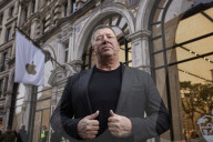 British inventor Patrick Racz seeks to take $18bn bite out of Apple in bitter patent war