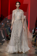 MODE - Paris Haute Couture Frühling/Sommer 2024: Elie Saab