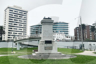 Captain Cook statue sawn off and Queen Victoria monument defaced in Melbourne on eve of 26 January