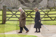 ROYALS - König Charles und Königin Camilla in der Kirche von Sandringham am Sonntag