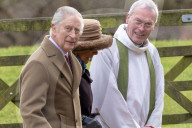 ROYALS - König Charles und Königin Camilla in der Kirche von Sandringham am Sonntag