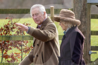 ROYALS - König Charles und Königin Camilla in der Kirche von Sandringham am Sonntag