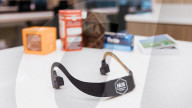New device for the blind tells them what they are holding