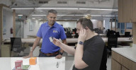 New device for the blind tells them what they are holding