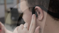 New device for the blind tells them what they are holding