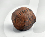 Near 300-year-old lemon sells for £1,400  GBP at auction