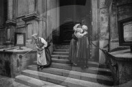 FEATURE - Zum Valentinstag: "Kiss" - Fotografien zum Thema "Liebe" von Brian Harris