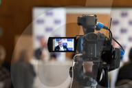Democratic Unionist Party leadership briefing at the Foreign Press Association, Royal Overseas League, Park Place, St James's Street, London, UK.
