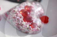 World's biggest Valentine's cookie to celebrate a divorce