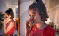 LMKMEDIA_DRIVE_AWAY_DOLLS-FILM-LMK110-30