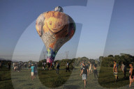 Brazil's illegal hot-air ballooning scene