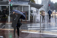 NEWS - Stürmisches Wetter an der französischen Riviera