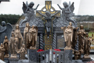 'A clash of cultures': Irish opinion split over Travellers' elaborate headstones